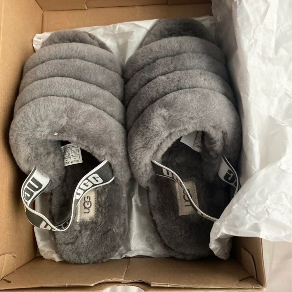 Uggs slippers